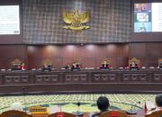 MK tolak uji formil syarat usia capres-cawapres Denny Indrayana cs