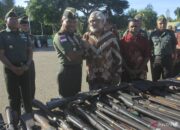 TNI terima 235 senjata rakitan dari warga perbatasan RI-RDTL